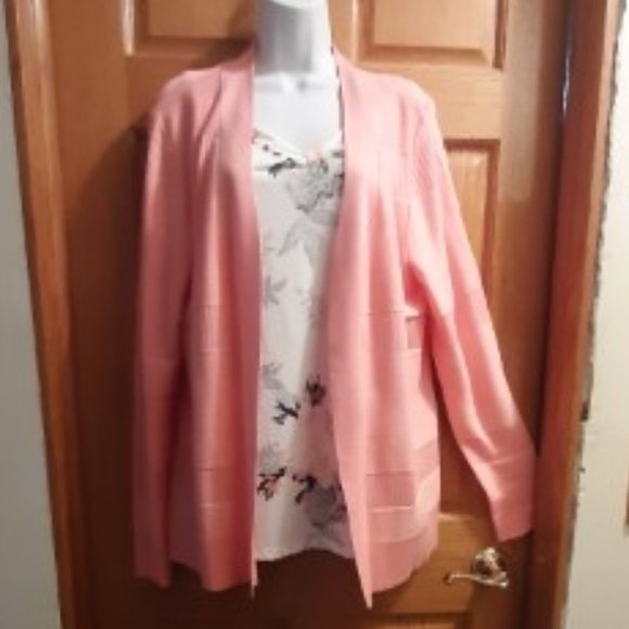 Blouse and sweater - Picture 4 of 7